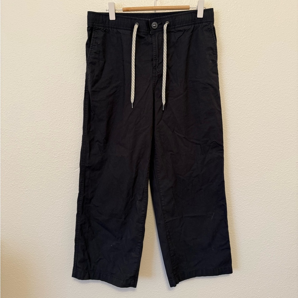 Vuori Gray Straight Leg Cropped Ripstop Pants